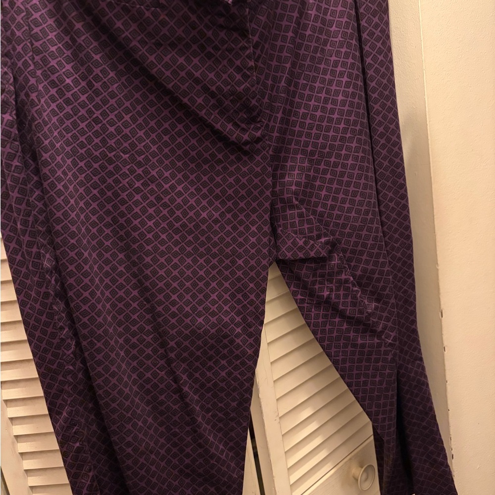 Purple Diamond Patterned Capri
